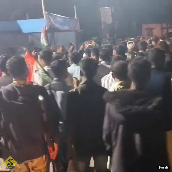 ভাঙড়ে সওকত মোল্লাকে চোর স্লোগান