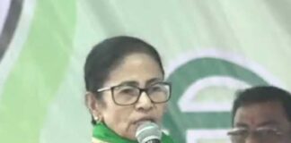 বিজেপির থেকে হিন্দুত্ব শিখব না, তোপ মুখ্যমন্ত্রীর