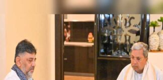 সিদ্দার ‘দেশী স্টাইলের’ জবাব ‘নট্টি চিকেনে’ দিলেন ডিকে