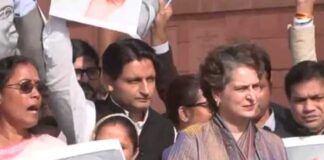 মনরেগা : বিক্ষোভে কংগ্রেস সহ বিরোধীরা, উত্তাল সংসদ