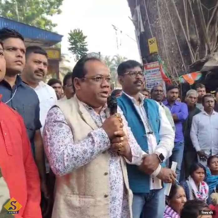 বিডিও-র ছাল তোলার হুঁশিয়ারি বিজেপি বিধায়ক স্বপনের