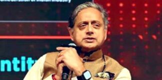 হাসনাত আব্দুল্লাহর পিছনে কে ,প্রশ্ন থারুরের