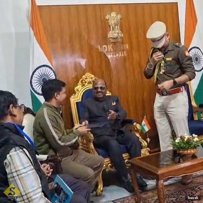 banglar-datak-sontan-hote-chai