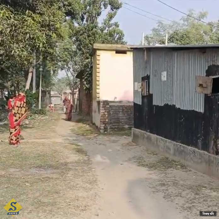 ইভটিজিংয়ের প্রতিবাদ, ছাত্রীকে গলায় কোপ