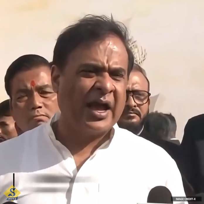 অচেনা মানুষকে কাজ, জমি বিক্রি নয়, সতর্ক করলেন বিশ্বশর্মা