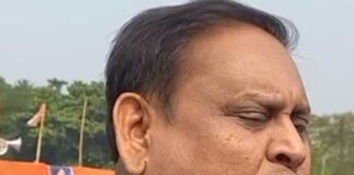 সাসপেন্ড হয়েও মসজিদ তৈরিতে অনড় হুমায়ুন, নতুন দলের ঘোষণাও