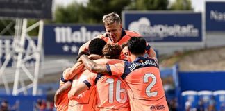 ট্রফির আরো কাছে বার্সেলোনা