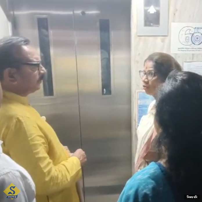 কেরলের তথ্য দেয়নি কমিশন, বাংলাতেও আশঙ্কা তৃণমূলের