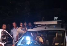 ধনেখালিতে নাকা চেকিংয়ে গাড়িতে বান্ডিল বান্ডিল টাকা