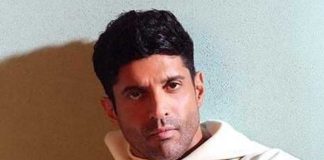 ফারহানকে ১০ কোটি ক্ষতিপূরণ