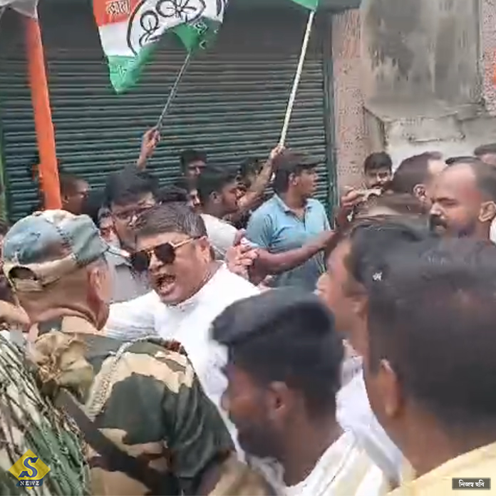 রবি কিষেণের রোড শোয়ে ধুন্ধুমার হাওড়া