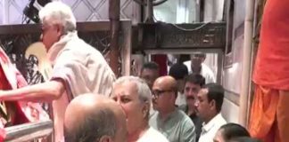 নববর্ষের আগে কালীঘাটে পুজো মমতার