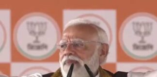 অবনমনের নতুন প্যারামিটার তৃণমূলের, মোদীর কর্মসংস্থান তোপ