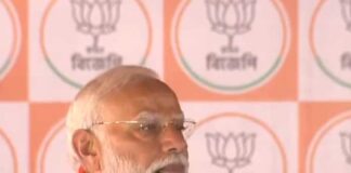 কোনও প্রকল্প নয়, দুর্নীতির দোকান বন্ধ হবে: মোদী