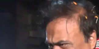 রাহুলকে ‘রেজিস্টার্ড পাগল’ বলে তোপ হিমন্তের