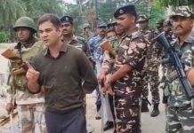 ফলতায় তৃণমূল কর্মীদের বাড়িতে বাহিনী-পুলিশ পর্যবেক্ষক