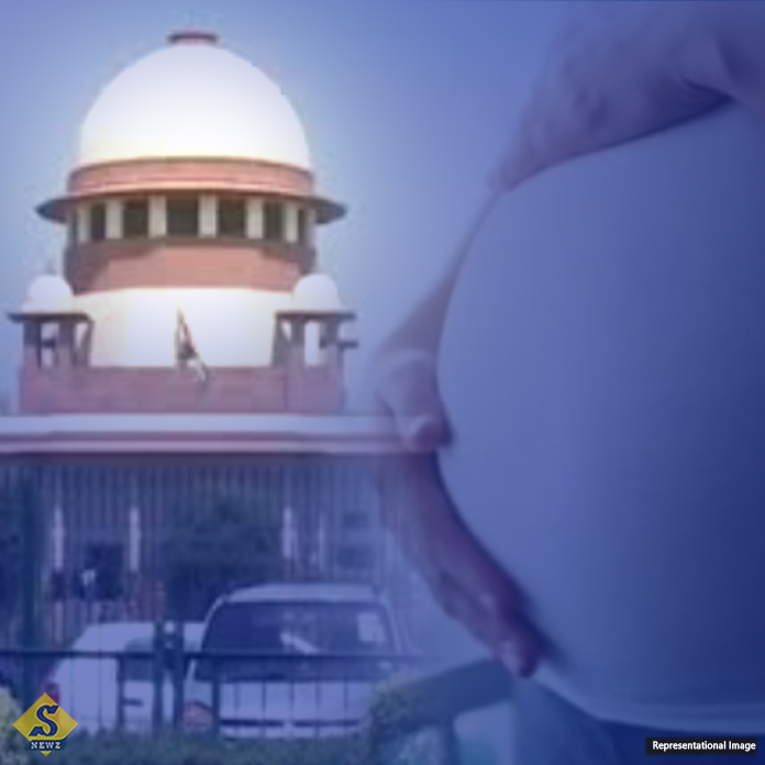 ধর্ষিতা নাবালিকার গর্ভপাতে আপত্তি, কেন্দ্রকে সুপ্রিম ভর্ৎসনা