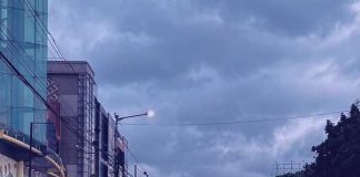 সপ্তাহান্তে ঝড়বৃষ্টি, চড়া রোদে হাঁসফাঁস