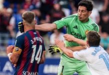 ঘুষি, ১৩ ম্যাচ নিষিদ্ধ জারাগোজার গোলরক্ষক