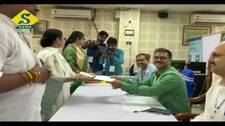 মনোনয়ন জমা ঘরের মেয়ে মমতার