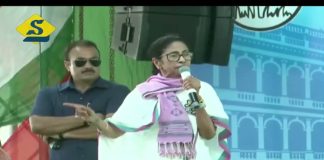 মোদীর পতন শুরু, তোপ দাগলেন মমতা