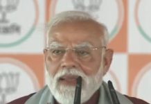 পরিবর্তনের ঝড়, দাবি মোদীর