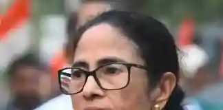 ভবানীপুরে ২০৭ বুথে পিছিয়ে মমতা, কিছু বুথে ৫০-র কম ভোট