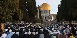 বিশ্বের বিভিন্ন প্রান্তে ঈদুল আজহার নামাজ