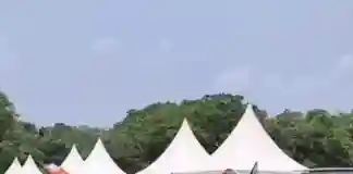 হটকেক ঝালমুড়ি, রসগোল্লা-মিহিদানায় মিষ্টিমুখও
