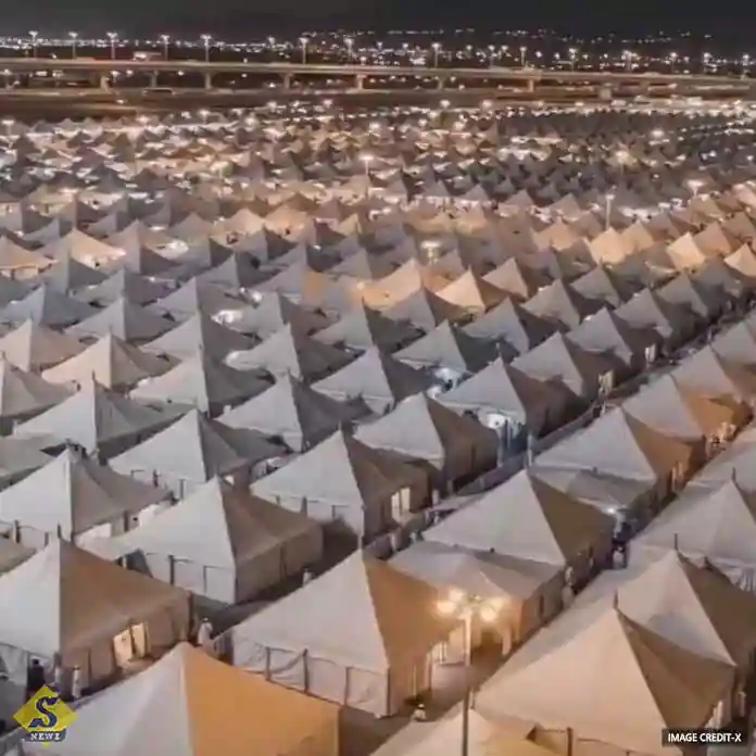 Hajj-rituals-begin_-hundreds-of-thousands-of-pilgrims-in-Mina