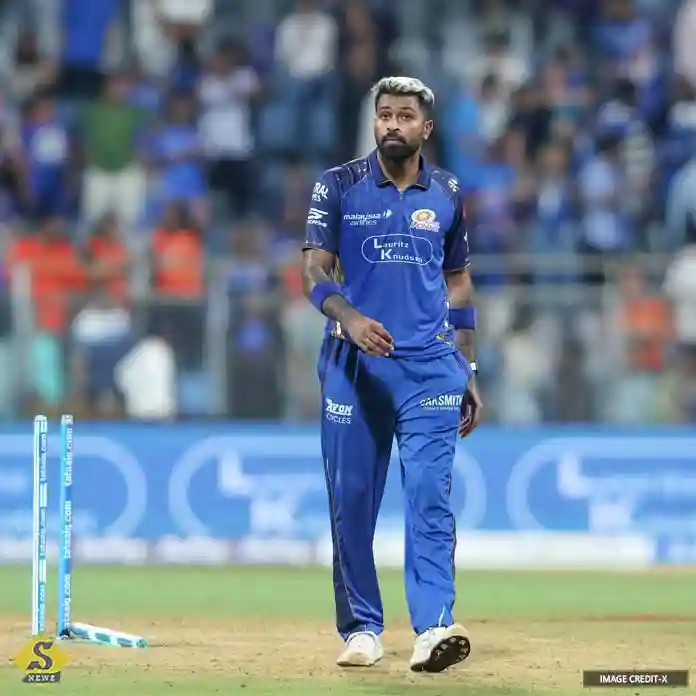 Hardik-faces-punishment-for-violating-code-of-conduct