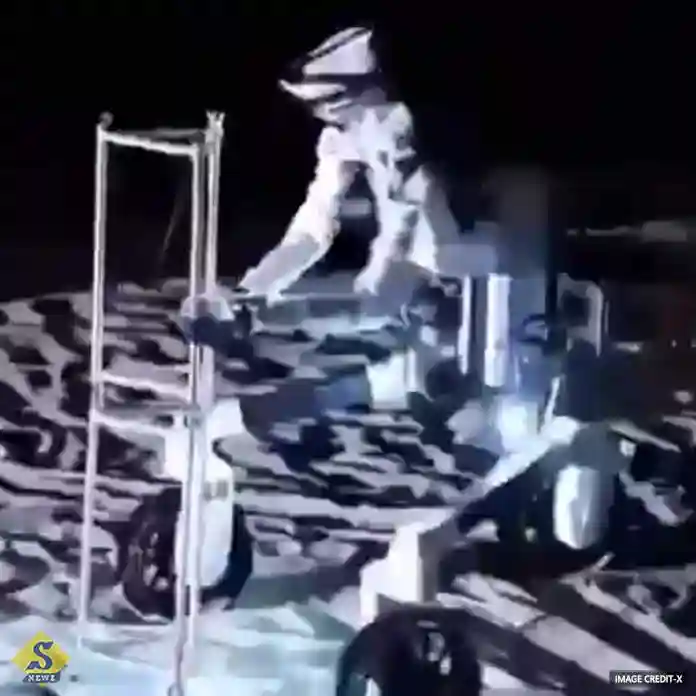 Humanoid-robots-for-sending-to-the-Moon