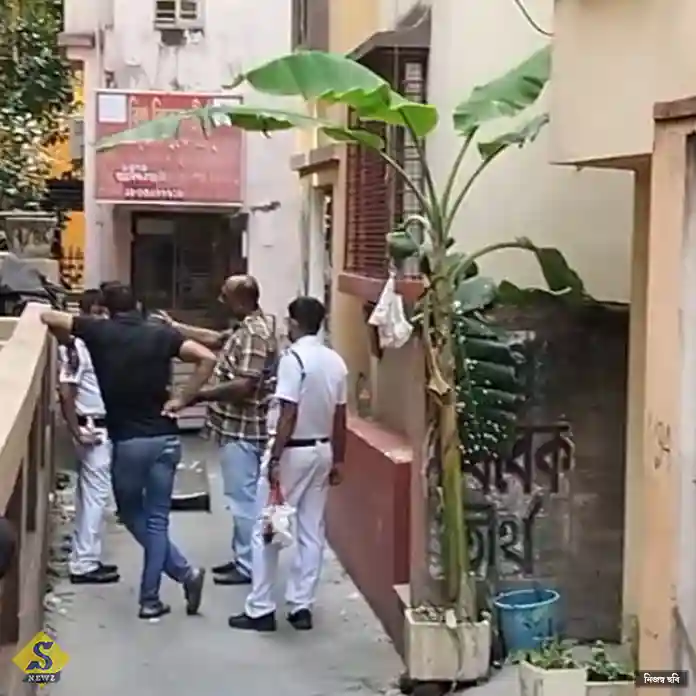 গল্ফ গ্রিনে ফ্ল্যাটে যুগলের দেহ