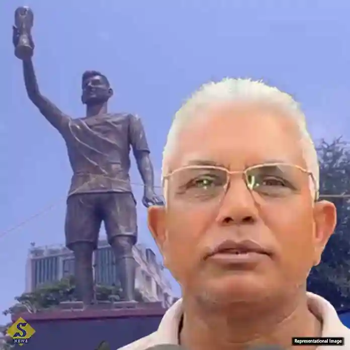 Messi's-Statue-Tied-with-a-Rope_-Dilip-Lashes-Out