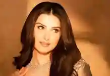 কানের মঞ্চে এলিজাবেথ টেলারের ফ্যাশনে