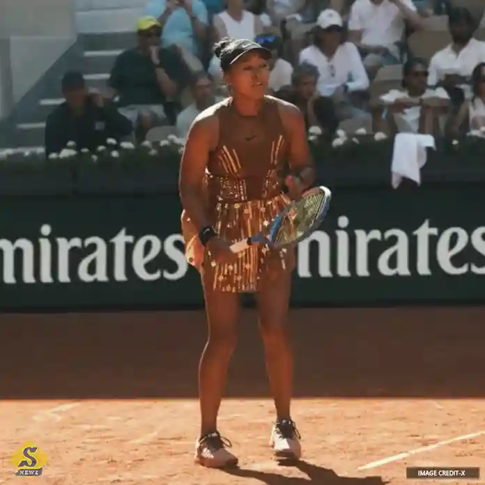 Osaka-in-gold-at-French-Open