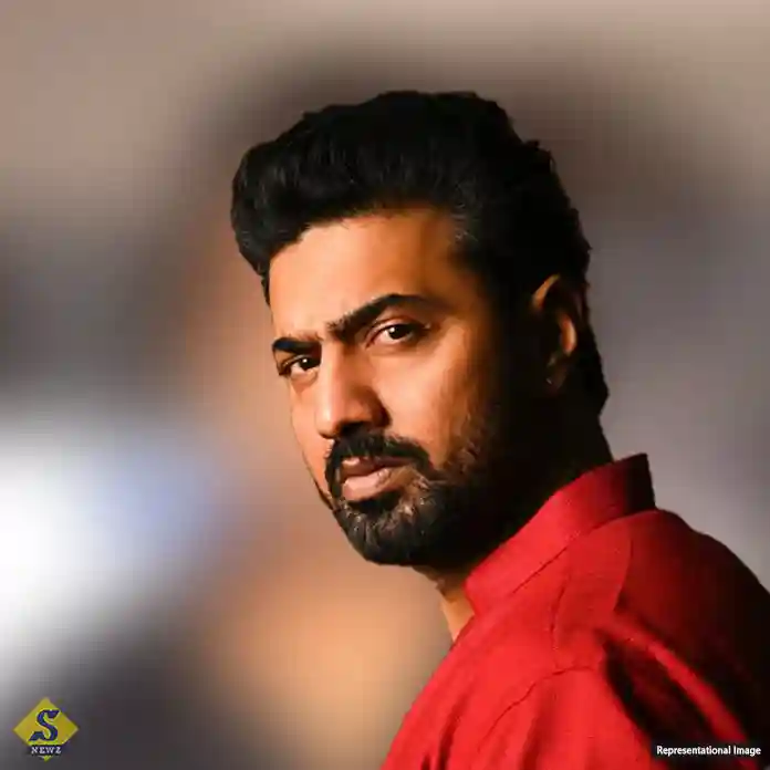 দেবকে রাজনীতি ছাড়ার অনুরোধ