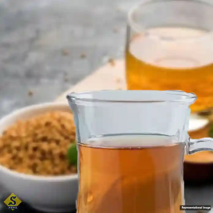 Super-food,-fenugreek-water