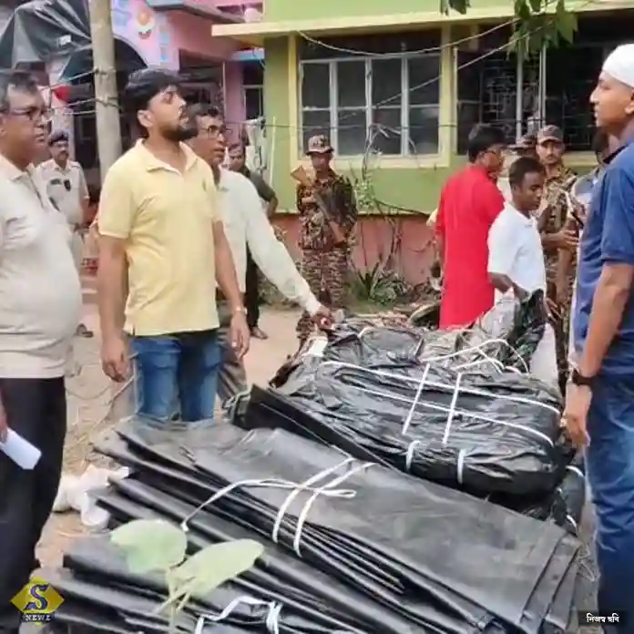 Tarpaulins-found-at-the-home-of-a-close-associate-of-a-former-Trinamool-MLA-in-Egra!