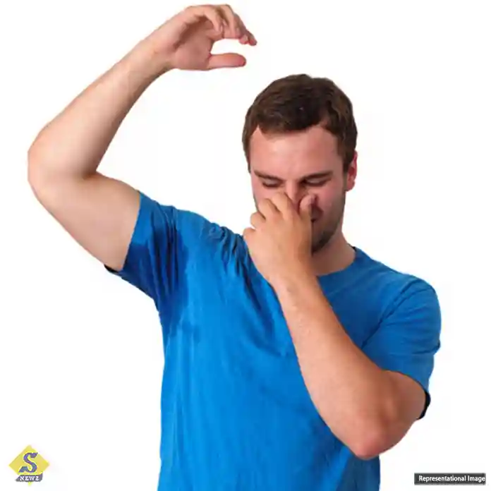 The-stench-of-sweat-in-summer-is-unbearable