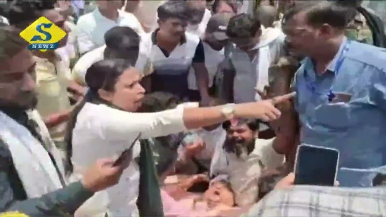 কল্যাণকে দেখে হেঁটেই অভিষেকের বাড়িতে মমতা