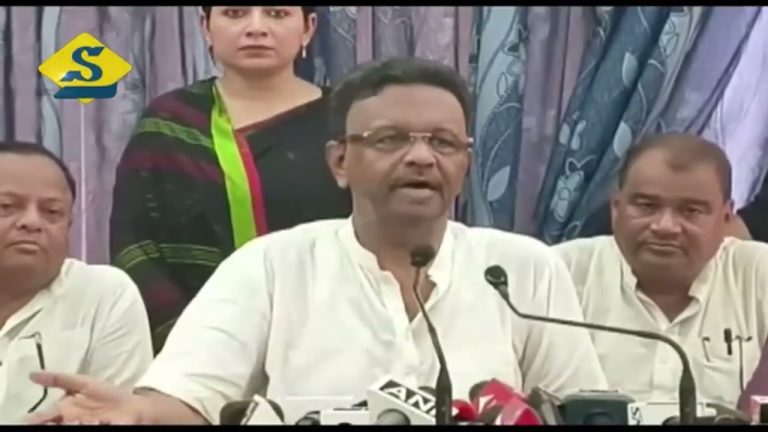 অভিষেককে নোটিসে পলিসি মেকার সাফাই ফিরহাদের