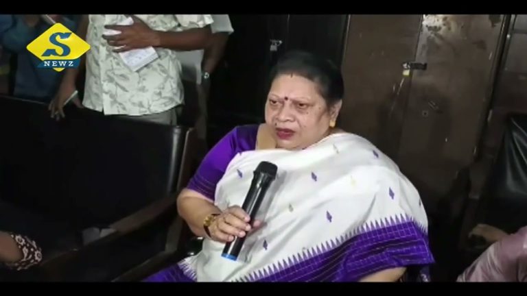 হাউসে তালা, কাউন্সিলর্স রুমে অধিবেশন মালা-ফিরহাদরা
