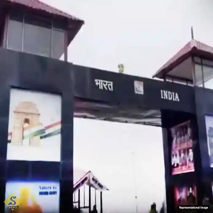 কৈলাস যাওয়ার পথে নেপালে আটকে পুণ্যার্থীরা