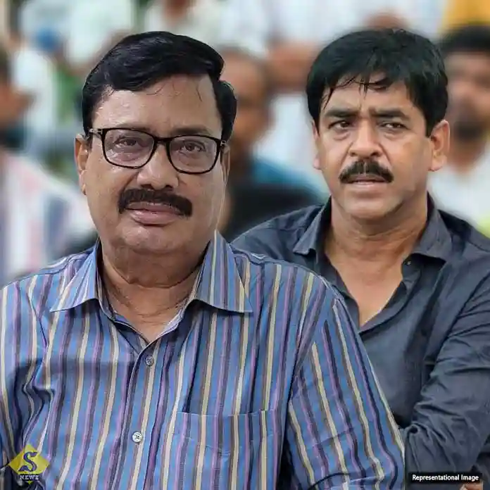 সপুত্র তারকের বিরুদ্ধে এফআইআর, ধর্ষণে অভিযুক্ত সওকত 