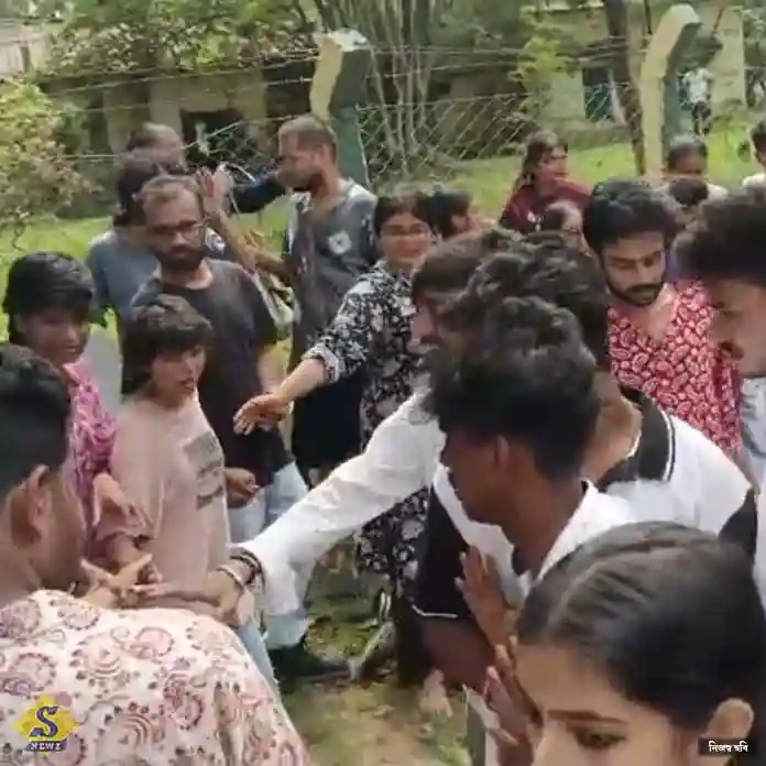 সোনম সমর্থনে বিশ্বভারতীতে যুযুধান এবিভিপি-এসএফআই