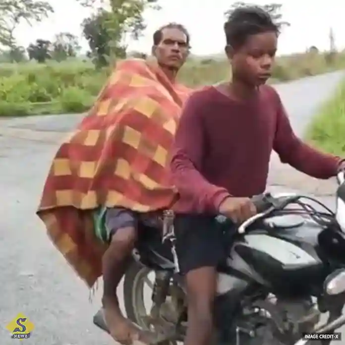 স্ত্রীর দেহ বাইকে বেঁধে ওড়িশায় শ্মশানের পথে স্বামী