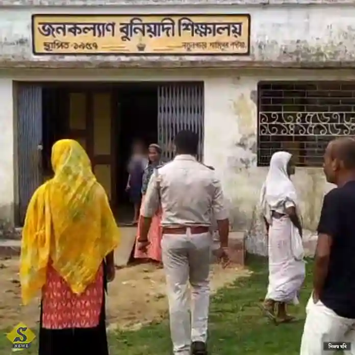মিড ডে মিলের মাংসে শিক্ষকের বিবাহবার্ষিকী, ধুন্ধুমার শান্তিপুরে