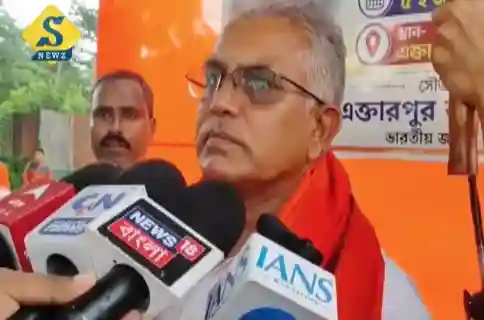 ডিমের বদলে  ঢিল পড়বে, প্রধানদের হুঁশিয়ারি দিলীপের