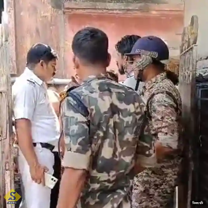 বাঁকড়ায় যুবককে প্রকাশ্যে ছুরি মেরে খুনে